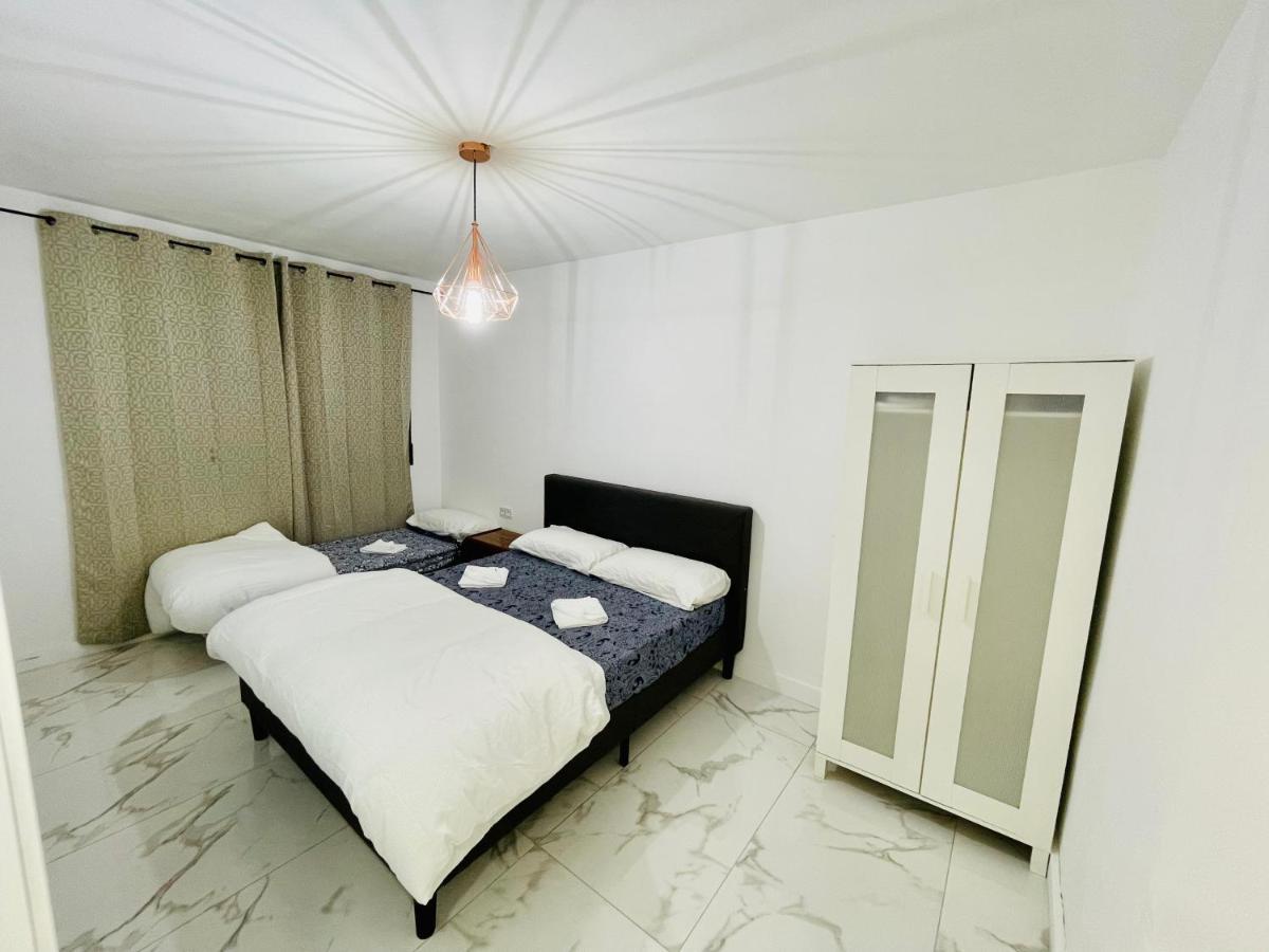 Queen Apartments Santa Coloma de Gramanet Extérieur photo